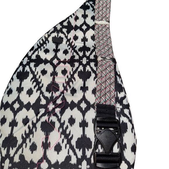 Kavu Rope Sling Multi Pocket Bag - Neon Pink Black & White - Picture 9 of 10